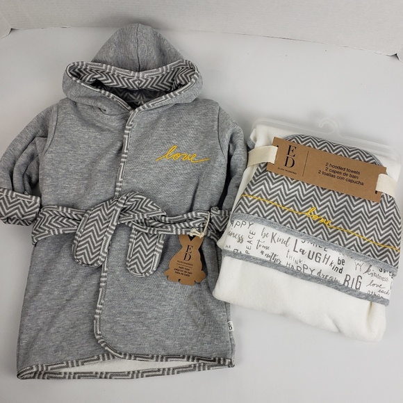 ED: Ellen Degeneres Bath Robe and 2 Hooded Towels - Picture 1 of 5